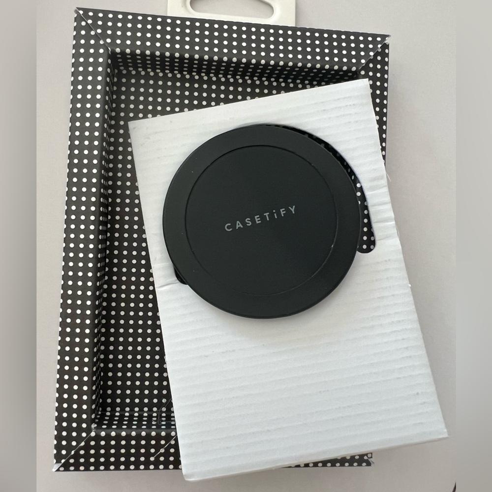 Phone Grip — image 2 of 8